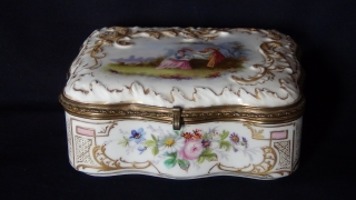 porcelánová dóza, šperkovnice